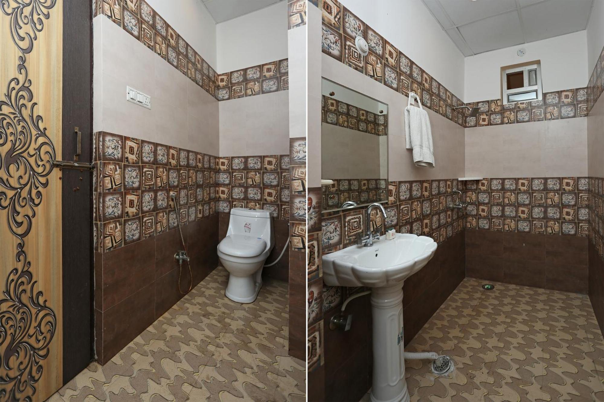 Oyo Flagship Hotel Krishna Chinhat Esterno foto